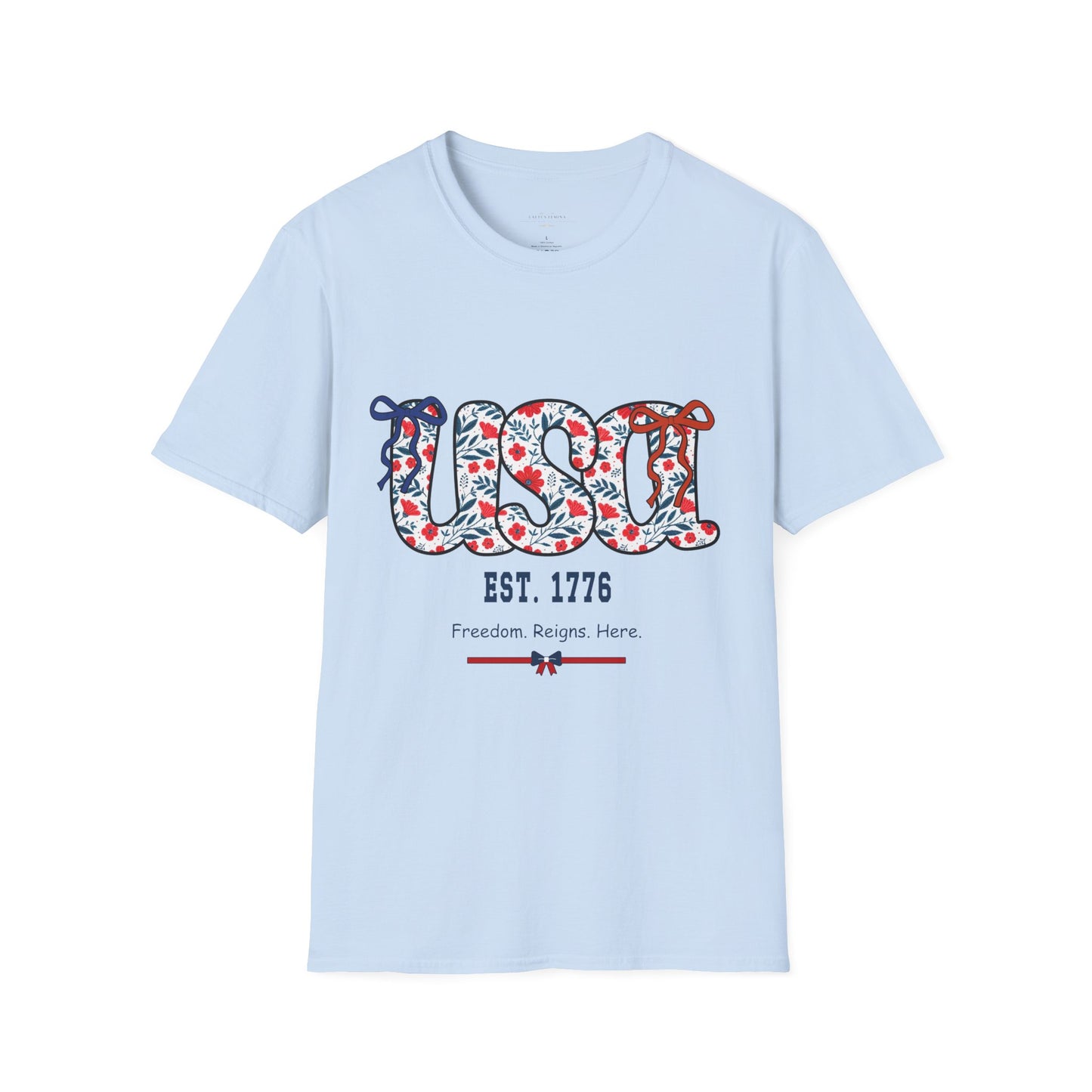 USA - Freedom Reigns Here - T-Shirt
